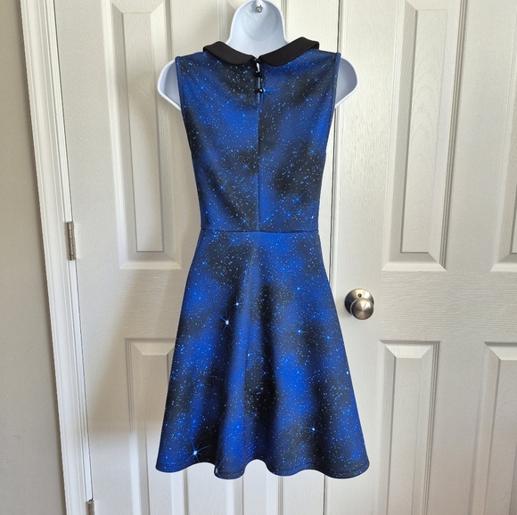 Hot Topic Doctor Who BBC Blur Stars Space Sleeveless Dress Women's Small - Picture 6 of 10